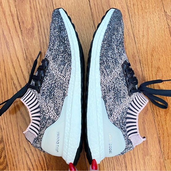 ADIDAS black pink carbon white knit no tongue ULTRABOOST UNCAGED SNEAKERS - Picture 6 of 9